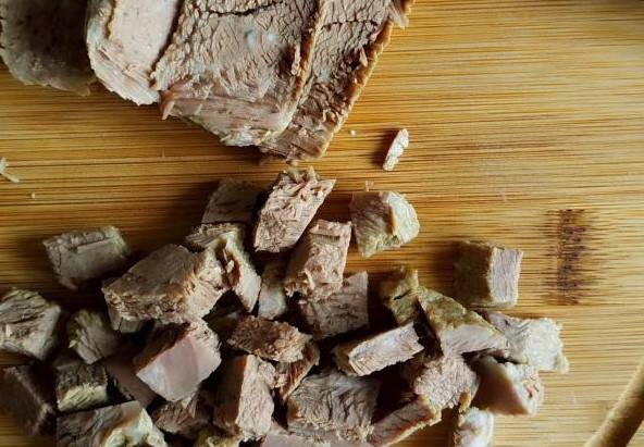 Салат «Генеральский» с редькой и говядиной