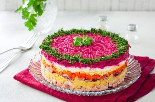 Салат «Генеральский» с копченой курицей