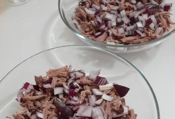 Салат «Генеральский» с говядиной и свеклой
