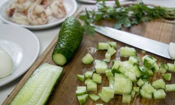 Крабовый салат с морепродуктами