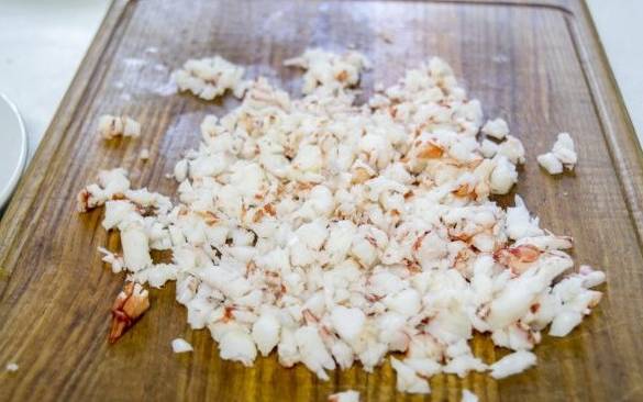 Крабовый салат с морепродуктами