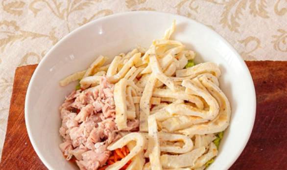 Салат «Анастасия» с корейской морковкой и пекинской капустой
