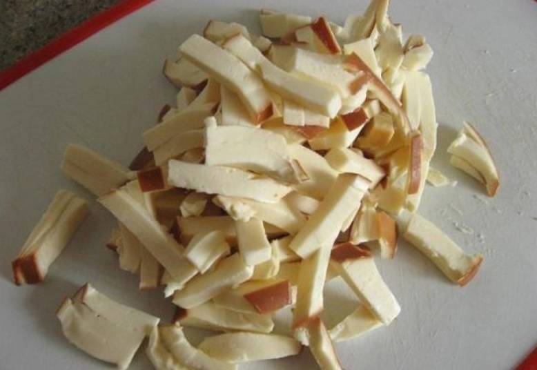 Салат «Баварский» с ветчиной и кукурузой
