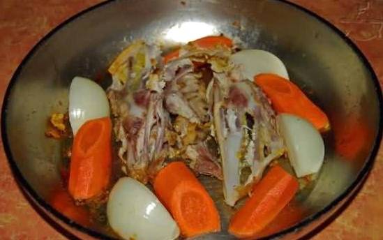 Суп-пюре из тыквы с курицей, картошкой и морковью