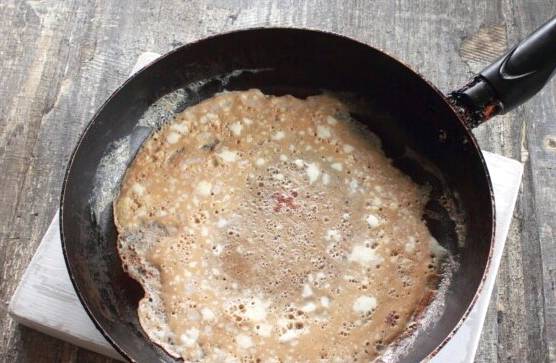 Салат «Анастасия» с корейской морковкой, яичными блинчиками и пекинской капустой