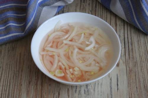 Салат «Анастасия» с корейской морковкой и яичными блинчиками Салат «Анастасия» с корейской морковкой и яичными блинчиками