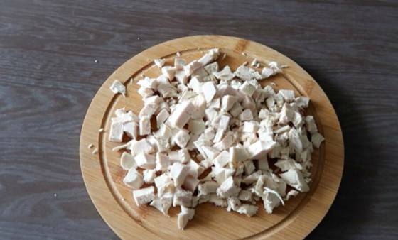 Салат «Бахор» с курицей