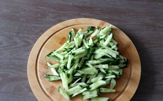 Салат «Бахор» с курицей