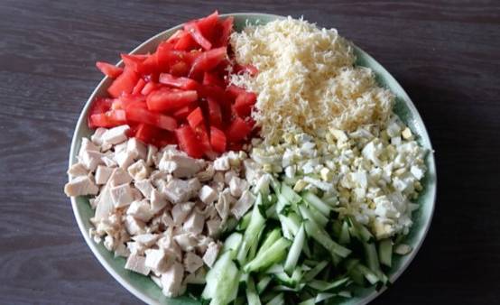 Салат «Бахор» с курицей