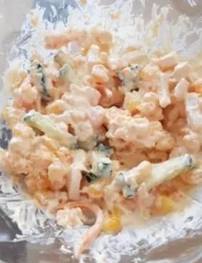 Салат «Бриз» с кальмарами Салат «Бриз» с кальмарами