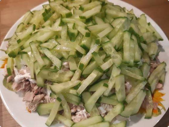 Салат «Белая береза» с курицей и грибами