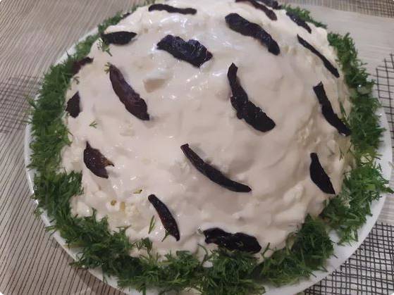 Салат «Белая береза» с курицей и грибами