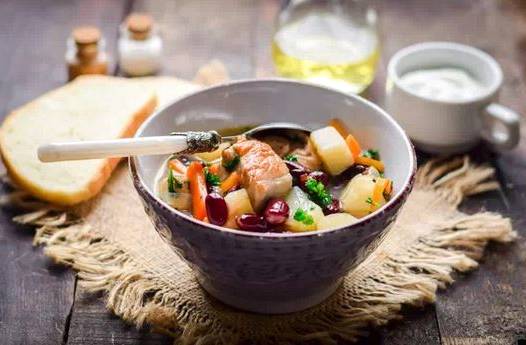 Суп с красной фасолью и мясом