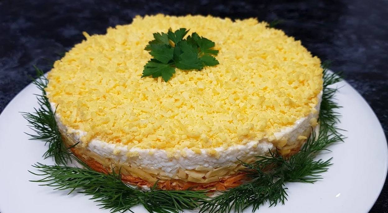 Салат «Бонито» с курицей и корейской морковью
