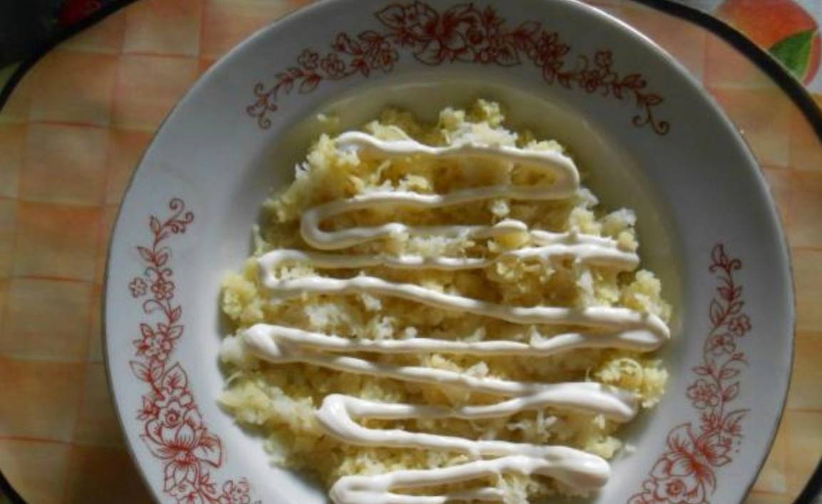 Салат «Бонапарт» с курицей и грибами Салат «Бонапарт» с курицей и грибами