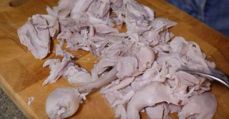 Куриный суп с шампиньонами и вермишелью
