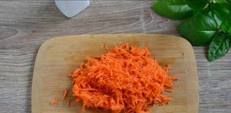 Куриный суп с яйцом и картошкой