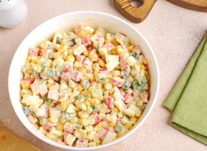 ПП салат с крабовыми палочками на ужин