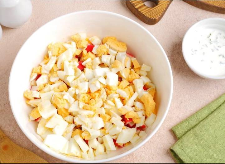 ПП салат с крабовыми палочками на ужин