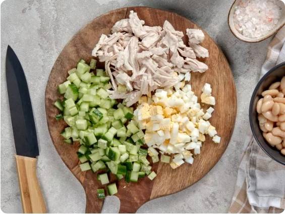 ПП салат с куриной грудкой