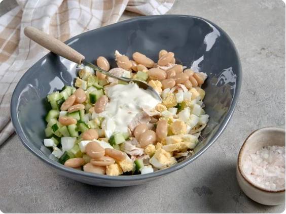 ПП салат с куриной грудкой