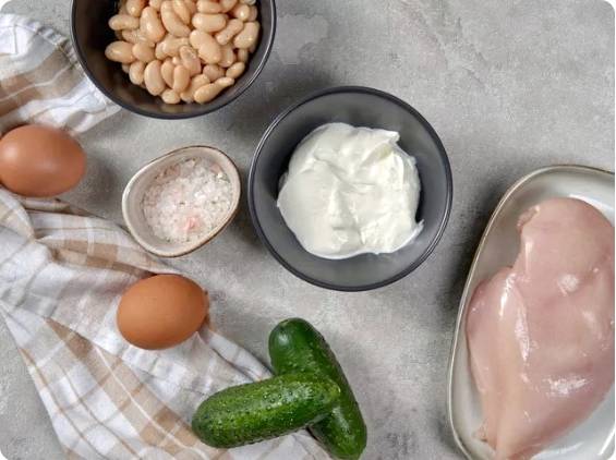 ПП салат с куриной грудкой