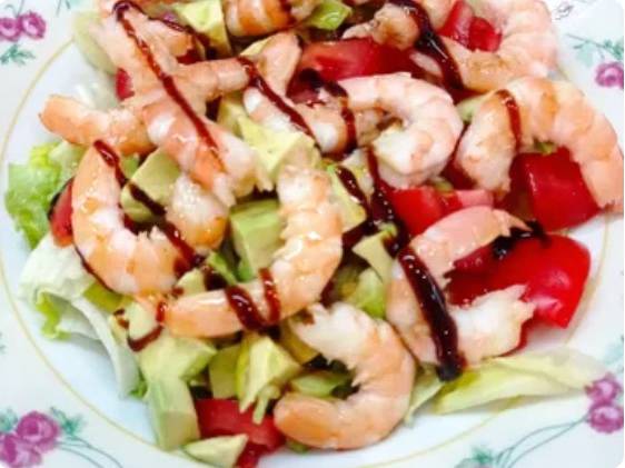 ПП салат с креветками и авокадо