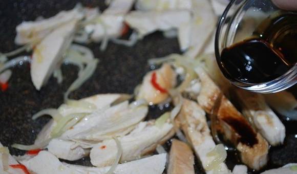 ПП салат с куриной грудкой на ужин