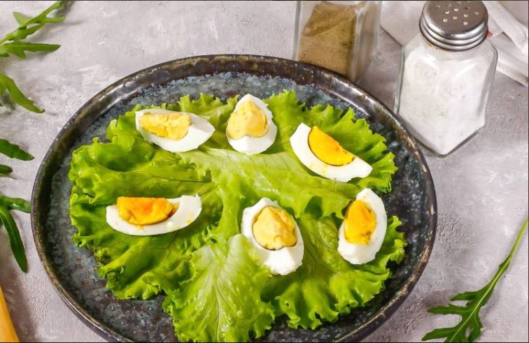 ПП салат с куриной грудкой и кукурузой