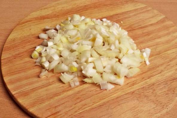 Суп с копчеными ребрышками и чечевицей
