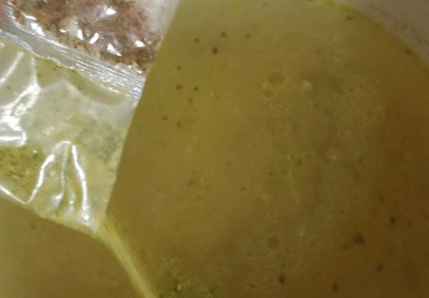 Суп с Роллтоном и картошкой
