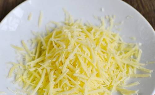Салат «Буржуйский» с ананасами и курицей