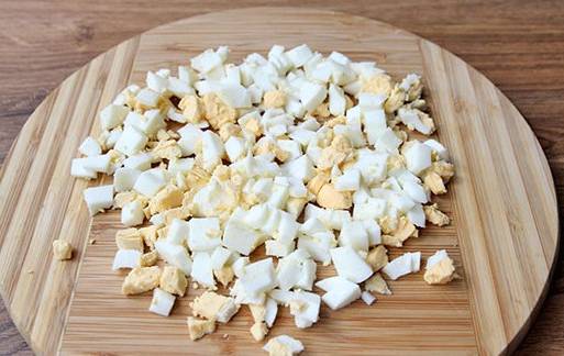 Салат из говяжьего языка со свежим огурцом