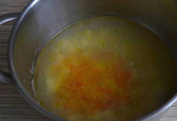 Суп-пюре с плавленым сыром и курицей