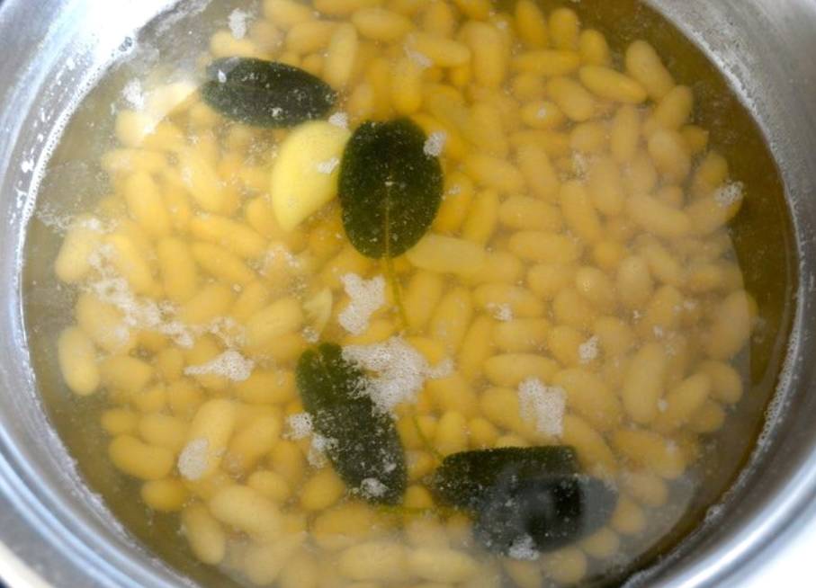 Суп с белой фасолью и курицей