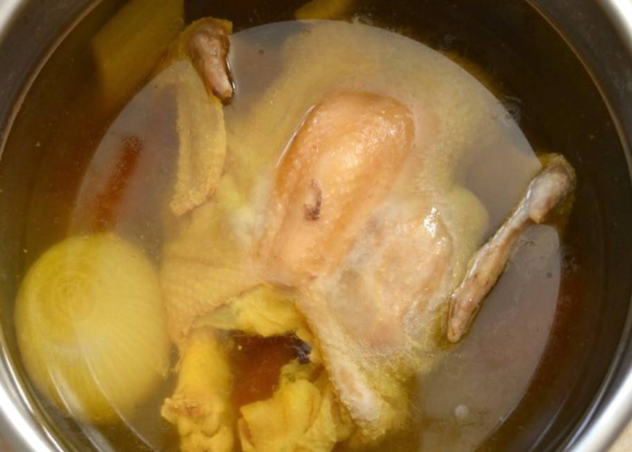 Суп с белой фасолью и курицей