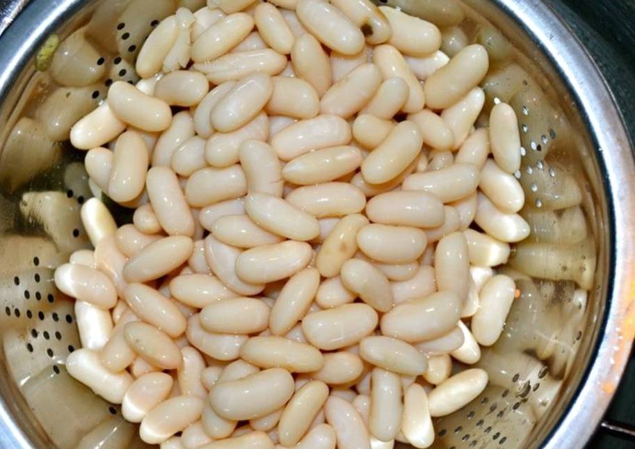 Суп с белой фасолью и курицей