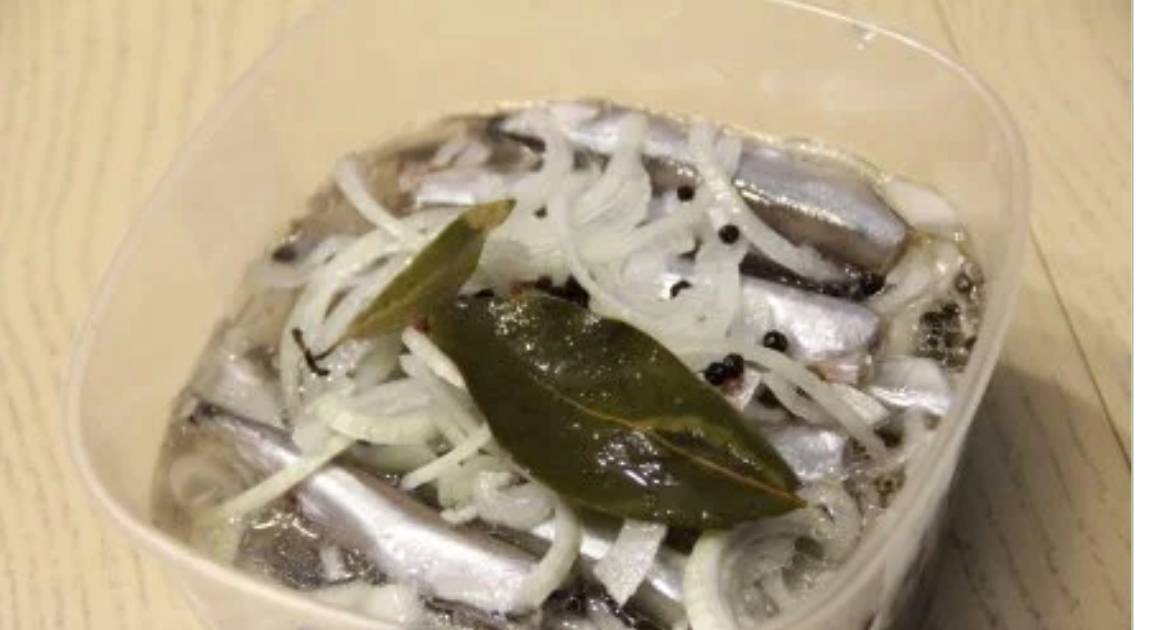 Маринованная мойва в домашних условиях