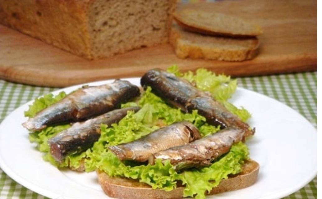 Шпроты из салаки в домашних условиях