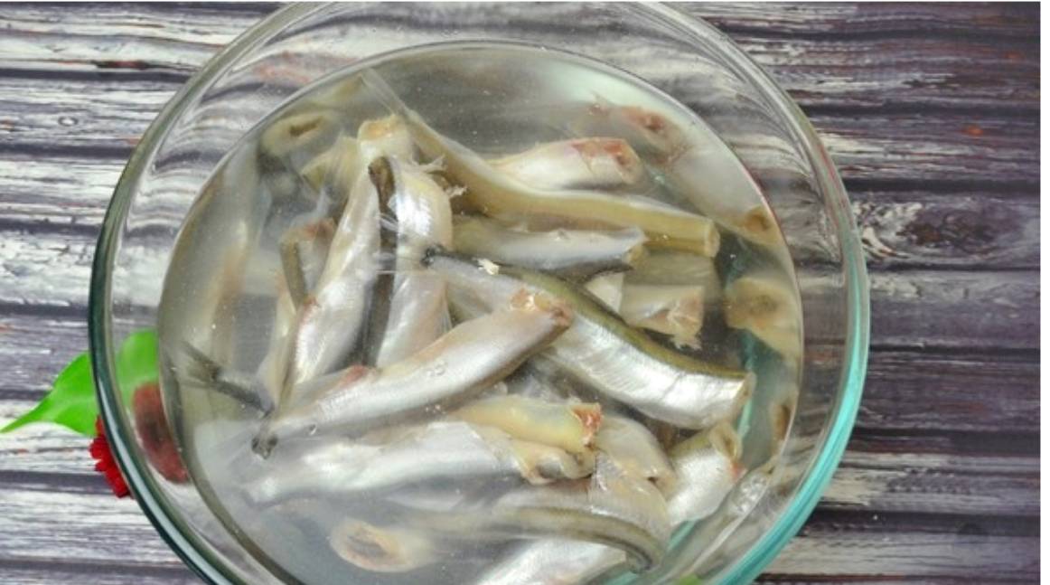 Шпроты из мойвы в домашних условиях