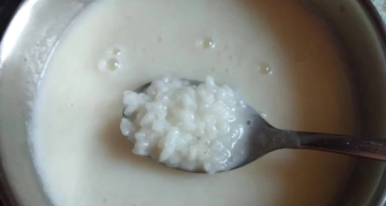 Рисовая каша с яблоками