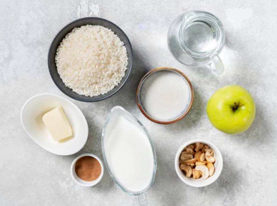 Жидкая рисовая каша на молоке