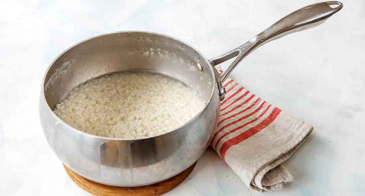 Рисовая каша с изюмом