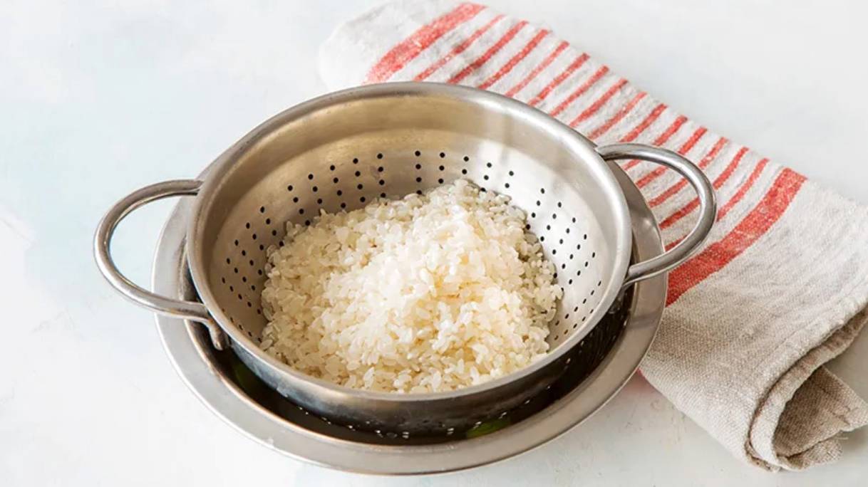 Рисовая каша с изюмом