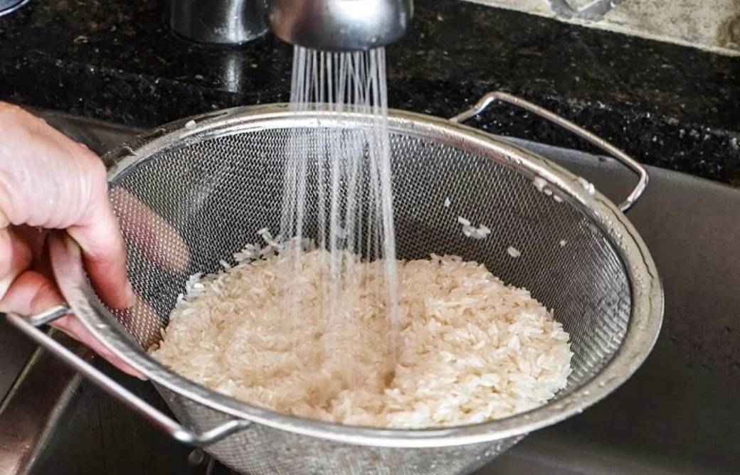 Рисовая каша с изюмом