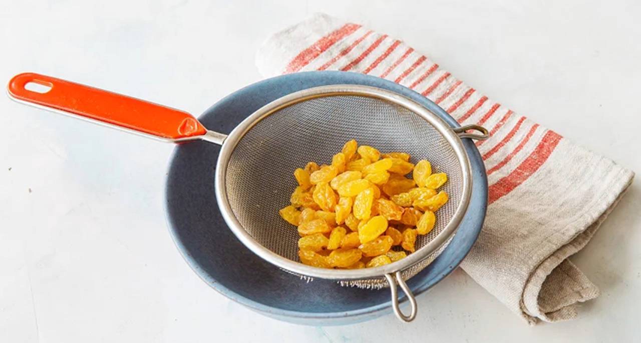 Рисовая каша с изюмом