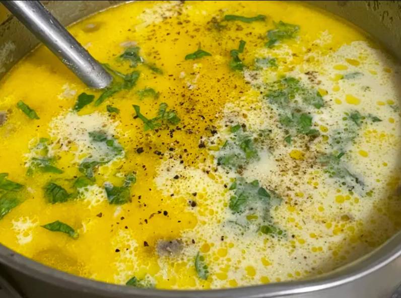 Грибной суп из шампиньонов с плавленым сыром и курицей