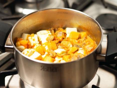Суп-пюре из шампиньонов с плавленым сыром и картофелем