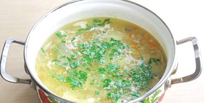 Суп из консервов горбуши с картошкой и рисом