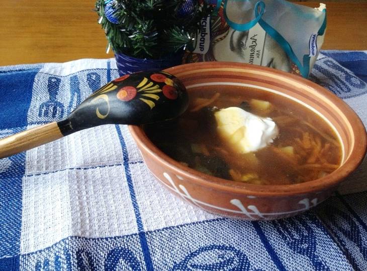 Грибной суп из сушеных грибов с картошкой и рисом